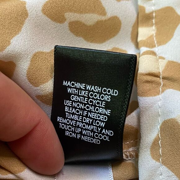 Torrid Tan and White Leopard Print Hi-Low Georgette Long Sleeve Blouse - Picture 7 of 7